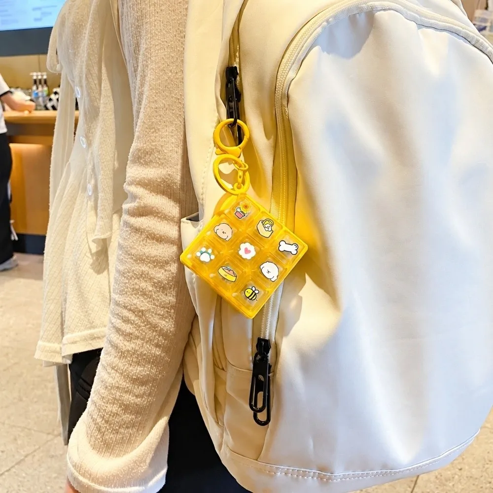 Creative 4/9 Keys Fidget Keychain Cartoon Stress Relief Finger Keyboard Cap Pass The Time Key Button Clicker Pendant for Adult&