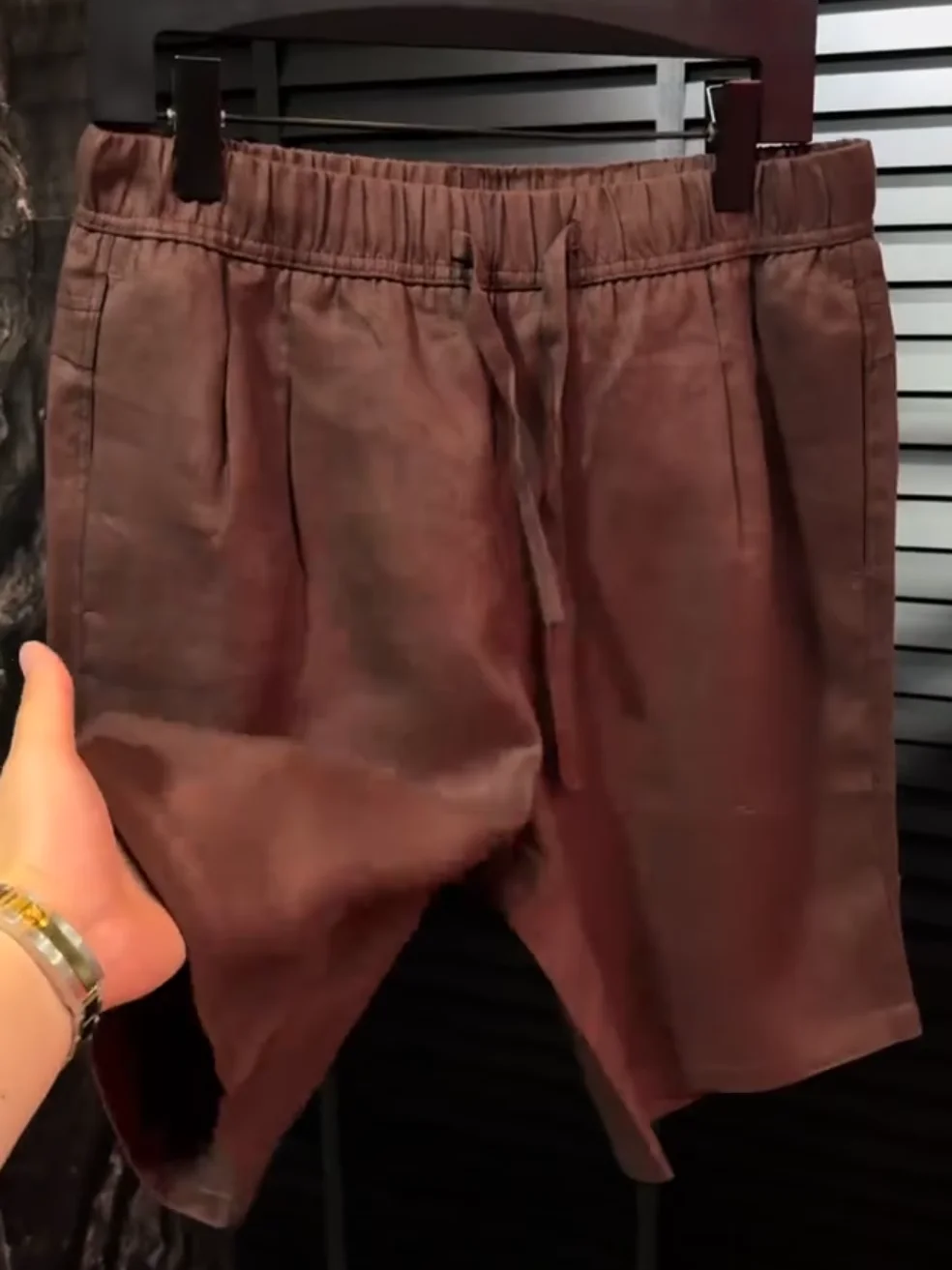 

Мужские летние новые модные дышащие удобные шорты: повседневные, универсальные, стильные, трендовые, премиум-класса, европейские товары