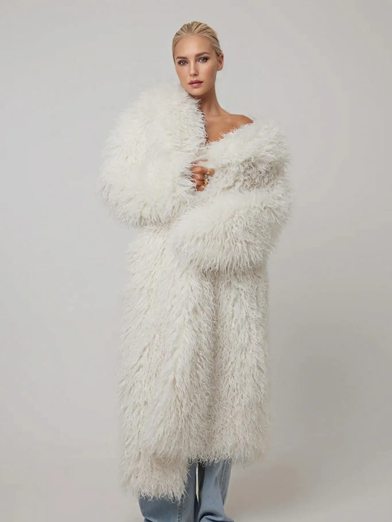Hot Faux Beach Wool Fur Coat Long Faux Beach Wool Soft And Comfortable Warm Multi-Color Optional Women\'s Faux Fur Coat