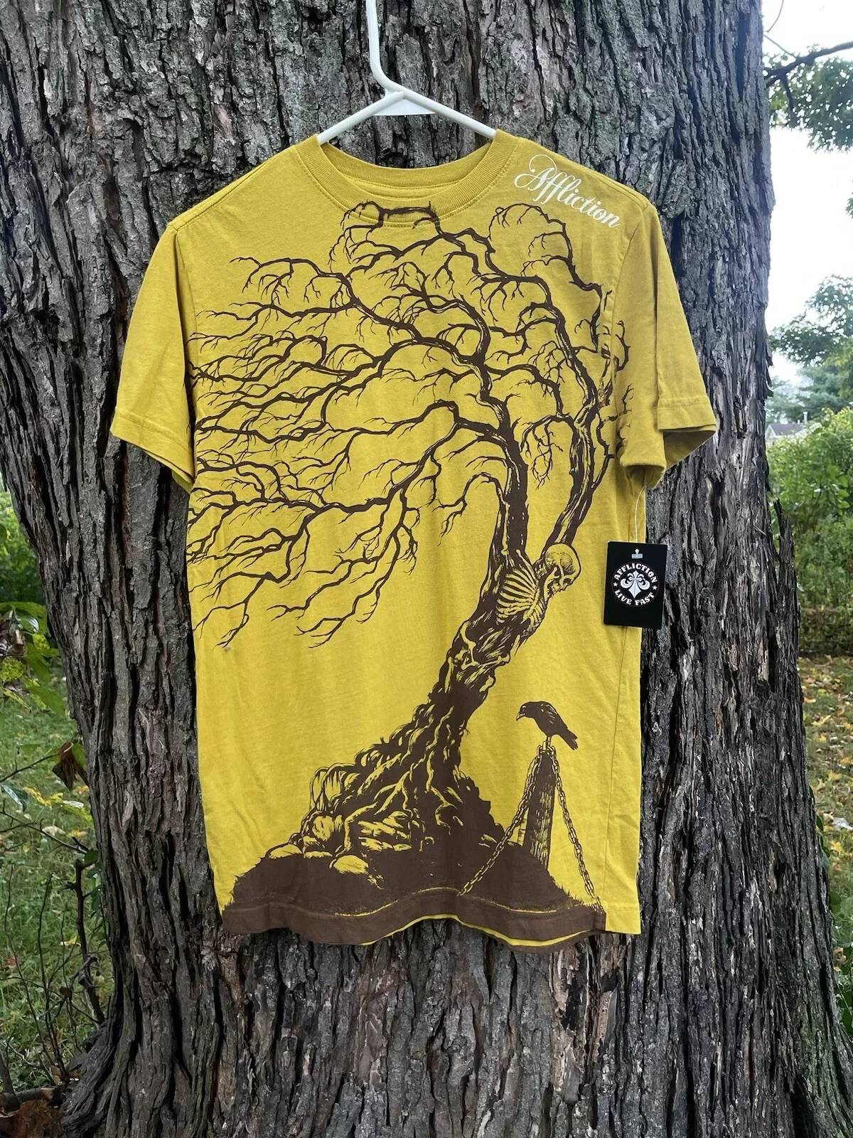 

Y2k Painful Men Binded T-Shirt Yellow Brown Style New Retro Hip Hop Graphic Printing Oversized Cotton Short Sleeved T Shirt