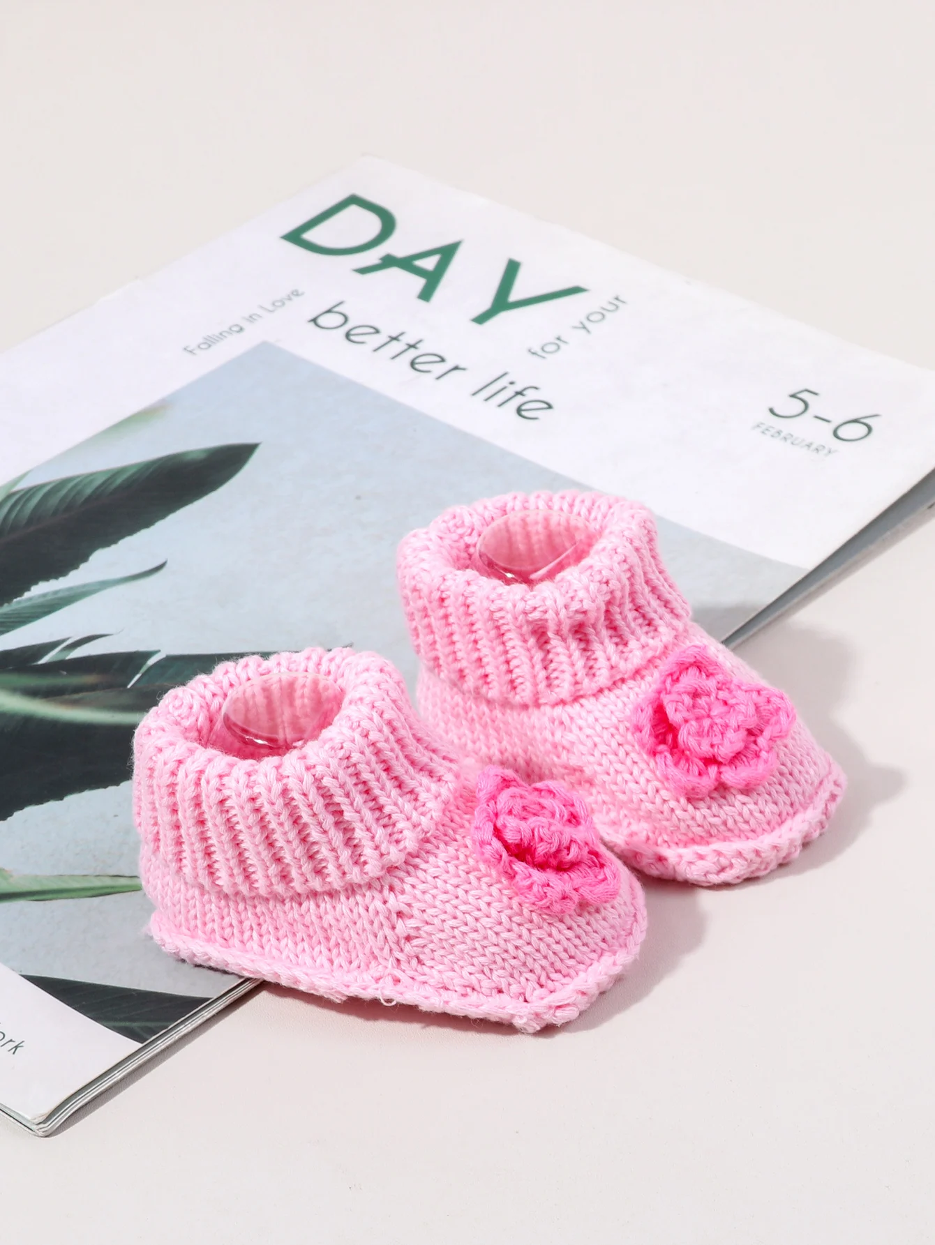 Neue gestrickte Babyschuhe für 0-3 Monate, warm, weich, bequem, mit Cartoon-Muster, für Kleinkinder, rutschfeste Sockenschuhe für Kleinkinder – Detail 14
