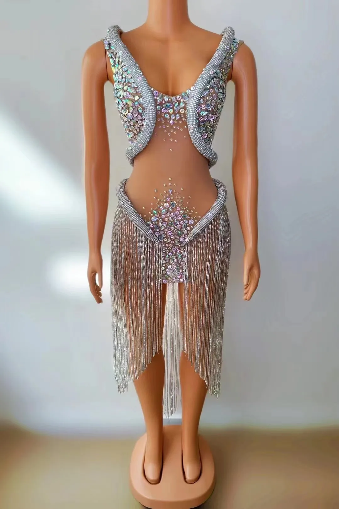 

Colorful Rhinestone Low necked Long Tassel Luxurious Sexy Short Skirt Nightclub Bar Performance Clothing