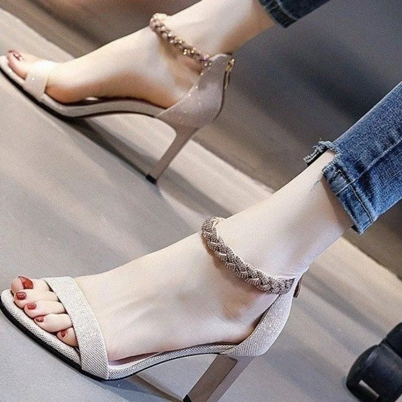 2024 Summer New Style Thick Heel Fashion Straight Back Zipper Rhinestone Bag Heel Sandals Women's Banquet Work Temperament Shoes image 2