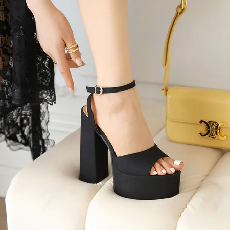 Big size Oversize Large size sandals for women and ladies Thick soled thick heeled sandals for banquet weddings increase