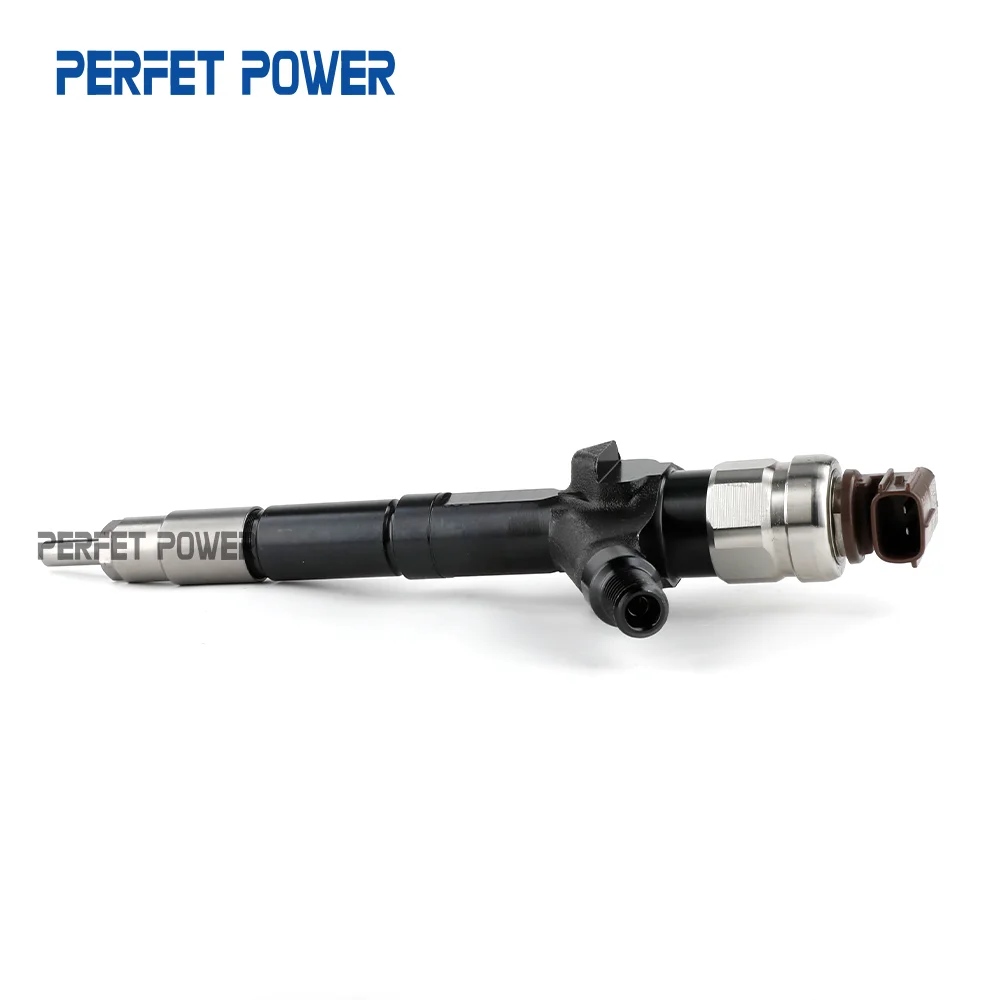 China Made New 095000-6240 Common Rail Fuel Injector for YD2K2, 16600-VM00A, 16600-MB40 OE