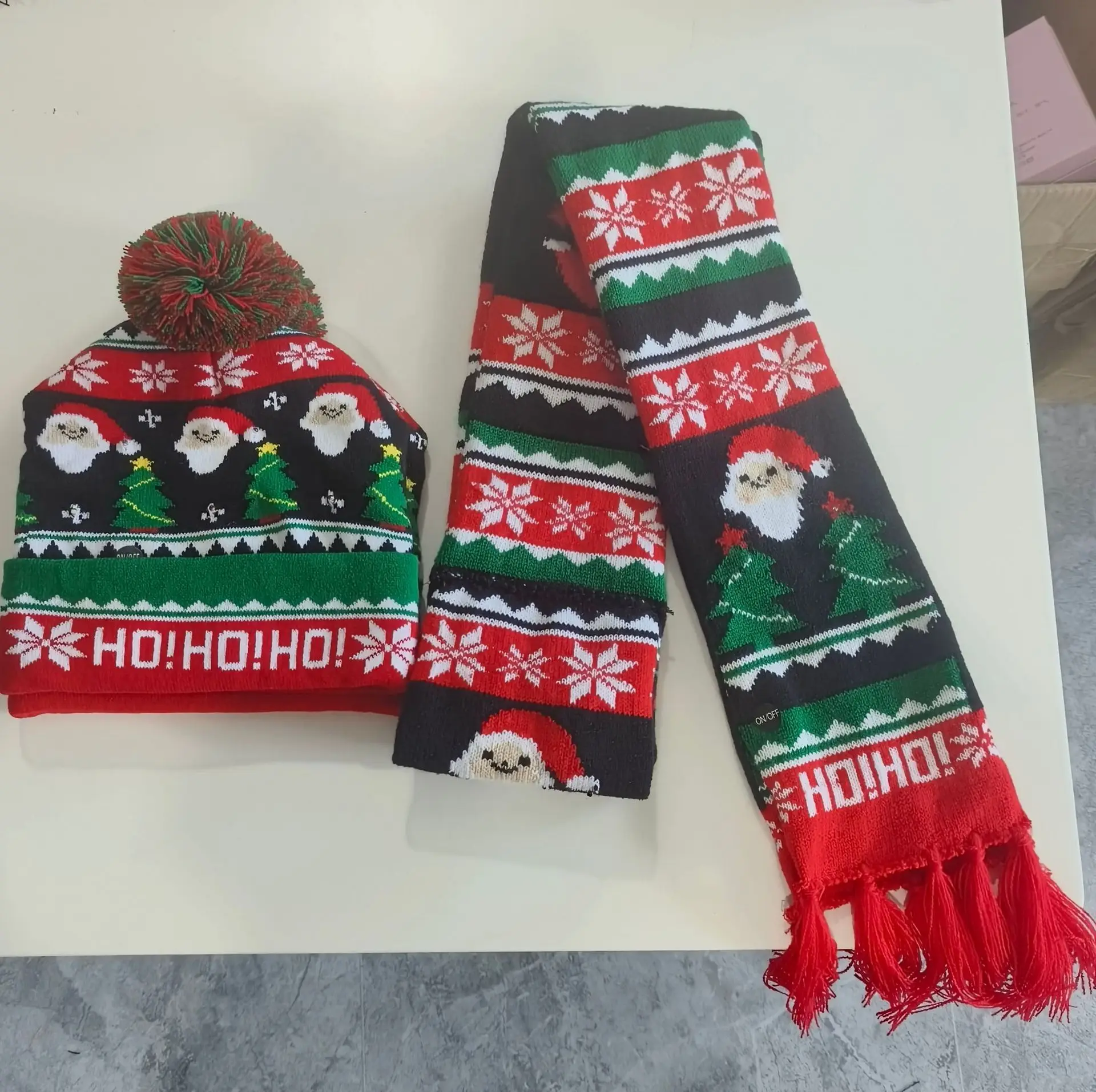 ニット LED クリスマス帽子スカーフセット トナカイ柄付き 新年フェスティバルパーティー用