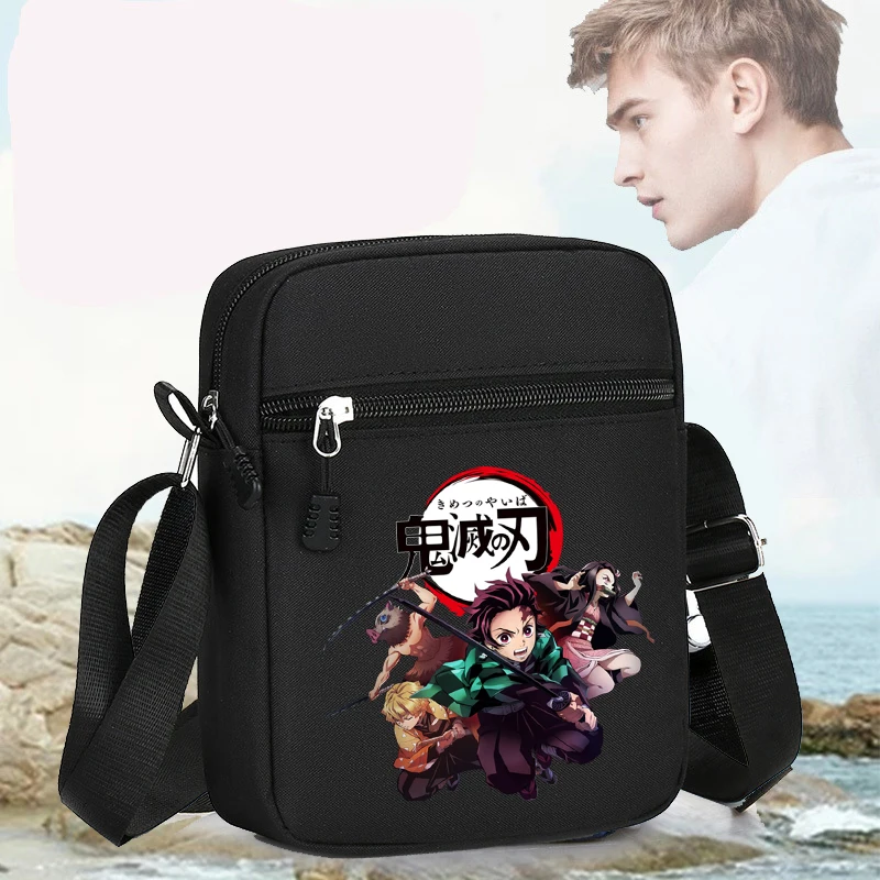 Sac à bandoulière Demon Slayer pour hommes, sacs à bandoulière Anime Kamado Tanjirou, sacs à bandoulière pour garçons, sacs carrés en toile Kawaii, sacs de voyage pour femmes, cadeau de sport