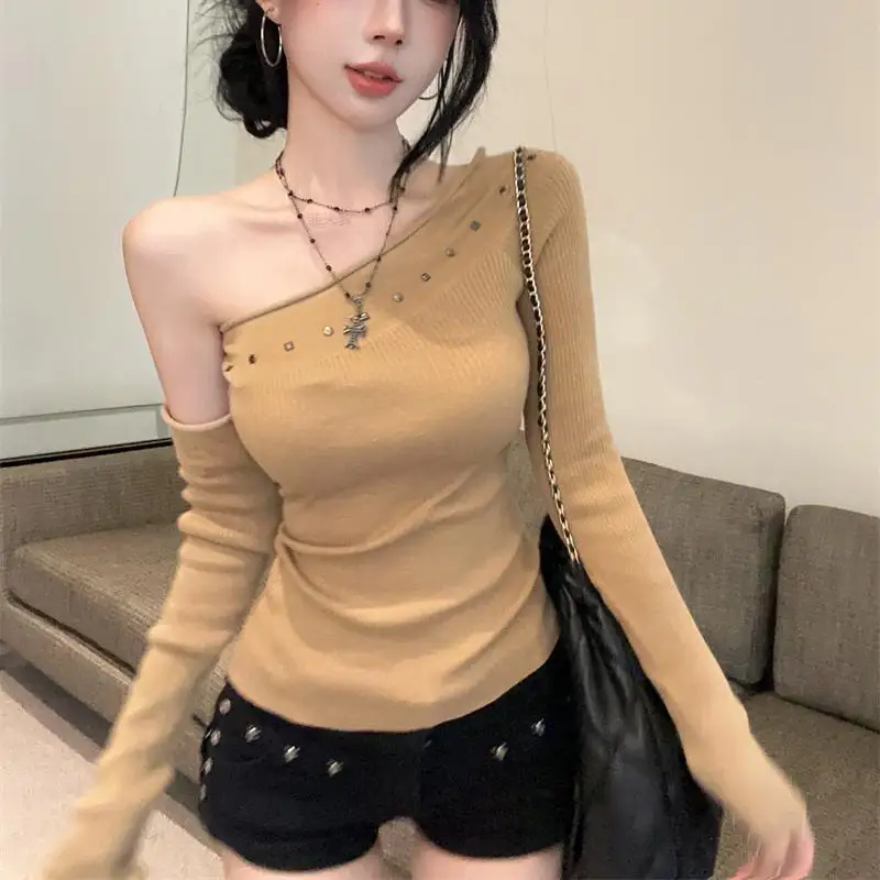 Early Autumn Hot Girl Style Long Sleeve Knitted Top Women's Fashion Shoulder Bared Slim Fit T-Shirt Korean Version Diamond Heat
