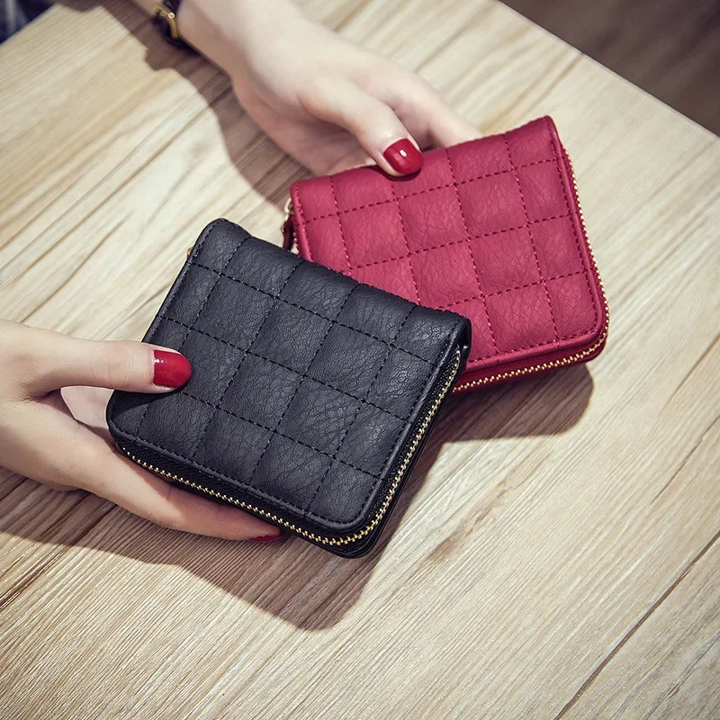 Women's Wallet Rivet Retro Folding Coin Purse Exquisite Multi-Functional Short Wallet Collect Money Storage PU Card Holder