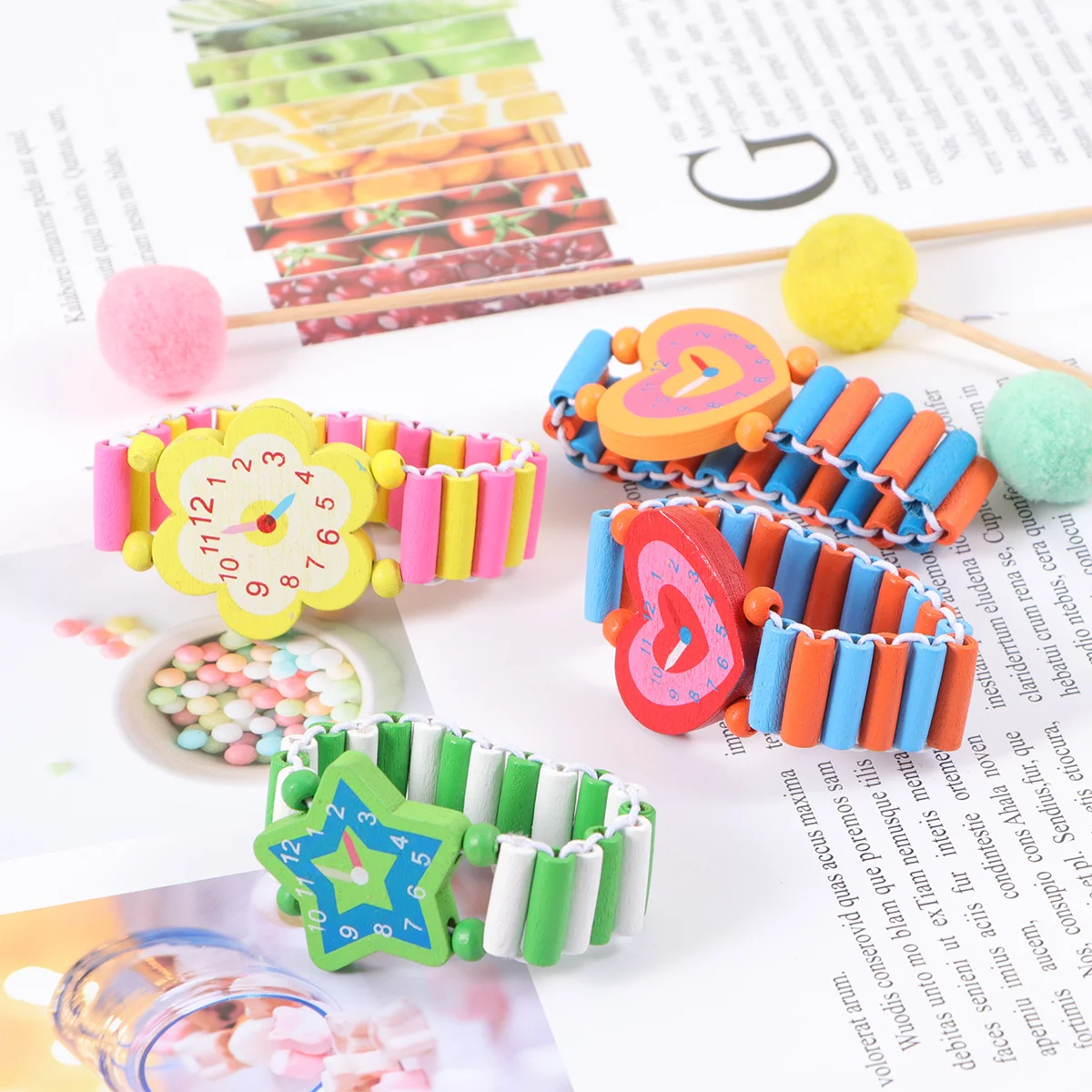 Montre-bracelet en bois pour enfants, 5 pièces, jouets, Design de dessin animé, bande extensible, cadeaux de fête d'anniversaire pour enfants