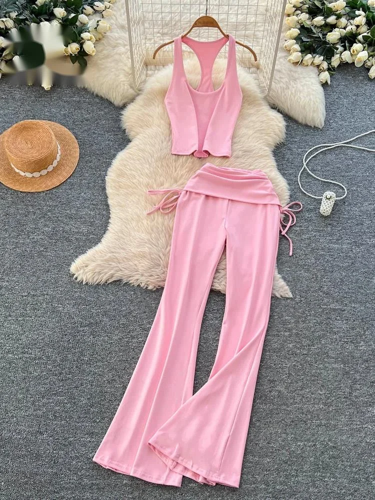 

Женский повседневный спортивный костюм: облегающий топ без рукавов + расклешенные брюки, 2 предмета, в американском стиле, для спорта и отдыха