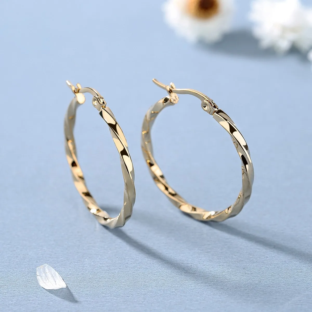 Korean version of large knotted earrings stainless steel earrings, luxury style earrings