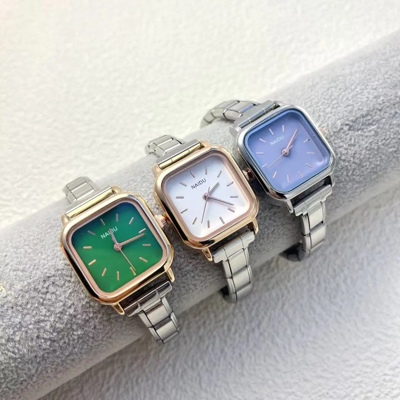 

Stylish Silver Square Quartz Watch Chic Minimalist Design Color Stainless Steel Strap Party Birthday Daily Gifts