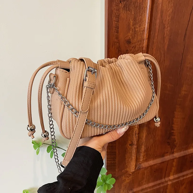

2025 Elegant Crinkle Chain Bag for Women Chanel Style Shoulder Purse Minimalist Drawstring Crossbody Bag Luxury Fashion Tote