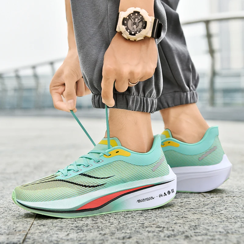 Scarpe da uomo 2025 nuove scarpe sportive primaverili e autunnali, scarpe da corsa resistenti e leggere, traspiranti per adolescenti, scarpe medie