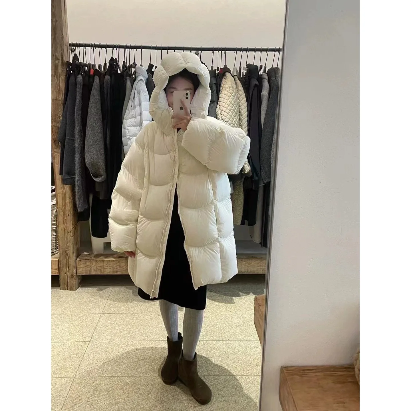 

Korean Style Cloud Puff down Jacket with Octopus Hat 2025 Winter New Arrival Warm Long Coat for Women Nylon Fabric