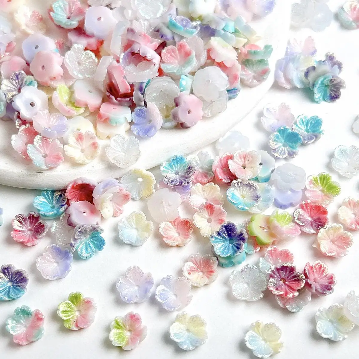 Flor de cerezo suave hueca de colores de resina 3D, decoración artística de uñas que brilla en la oscuridad, abalorios de flores brillantes para manicura DIY