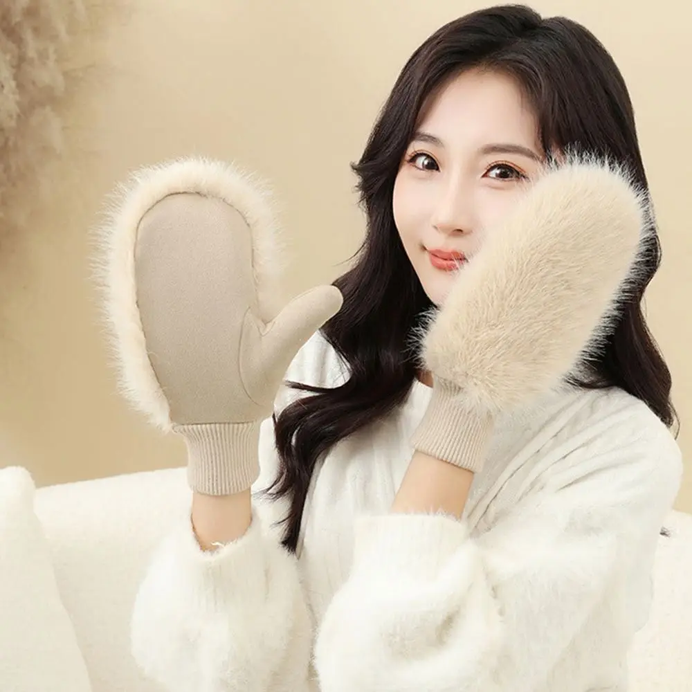 

Милые ветрозащитные перчатки из искусственного кроличьего меха, мягкие толстые теплые перчатки с подкладкой на полные пальцы, женские варежки для холодной погоды