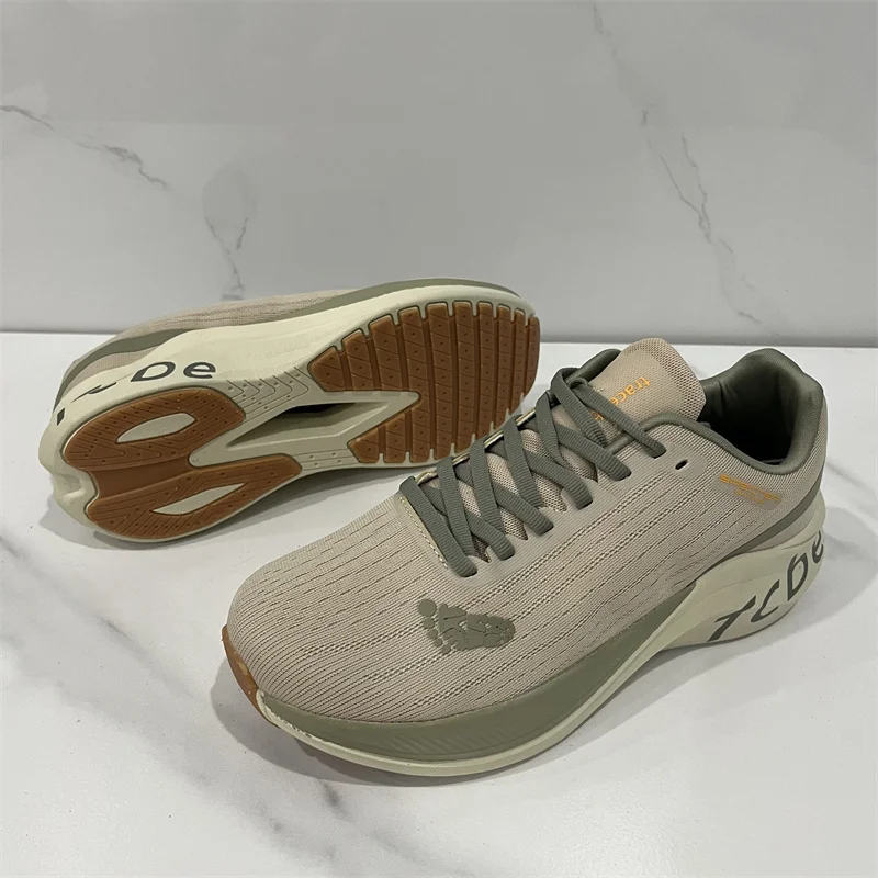 Men's Hiking Boots & Trail Running Shoes Comfortable and versatile unisex outdoor trail running shoes and trainers