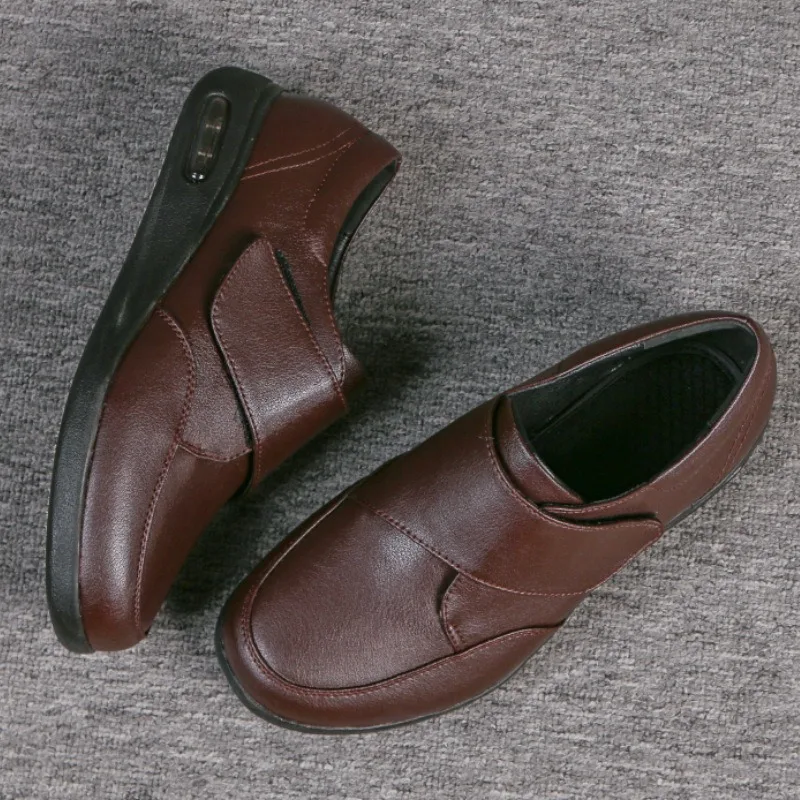 Autumn New Men's Leather Shoes Middle-aged and Elderly Casual Warm Leather Shoes Hook Loop Design Soft Comfortable Men Shoe