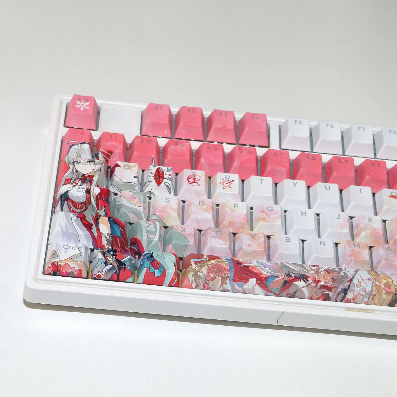 Wuthering Waves Carlotta PBT 120 Mechanicale Key Caps Cosplay Props Axis Side Engraved Keycaps Gaming Tabletop Supplies