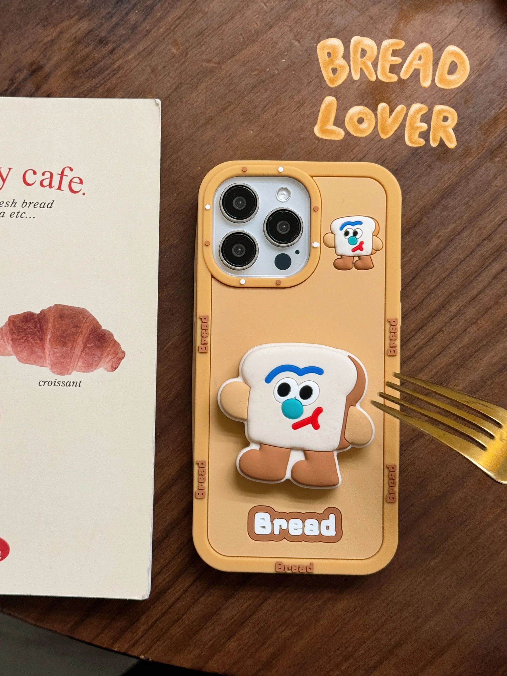 

Freshly Baked Bread-Shaped Stand 3D Toast Design Cuteness Overload Phone Case For iPhone 12 13 14 15 16 Pro Max Anti Drop Case