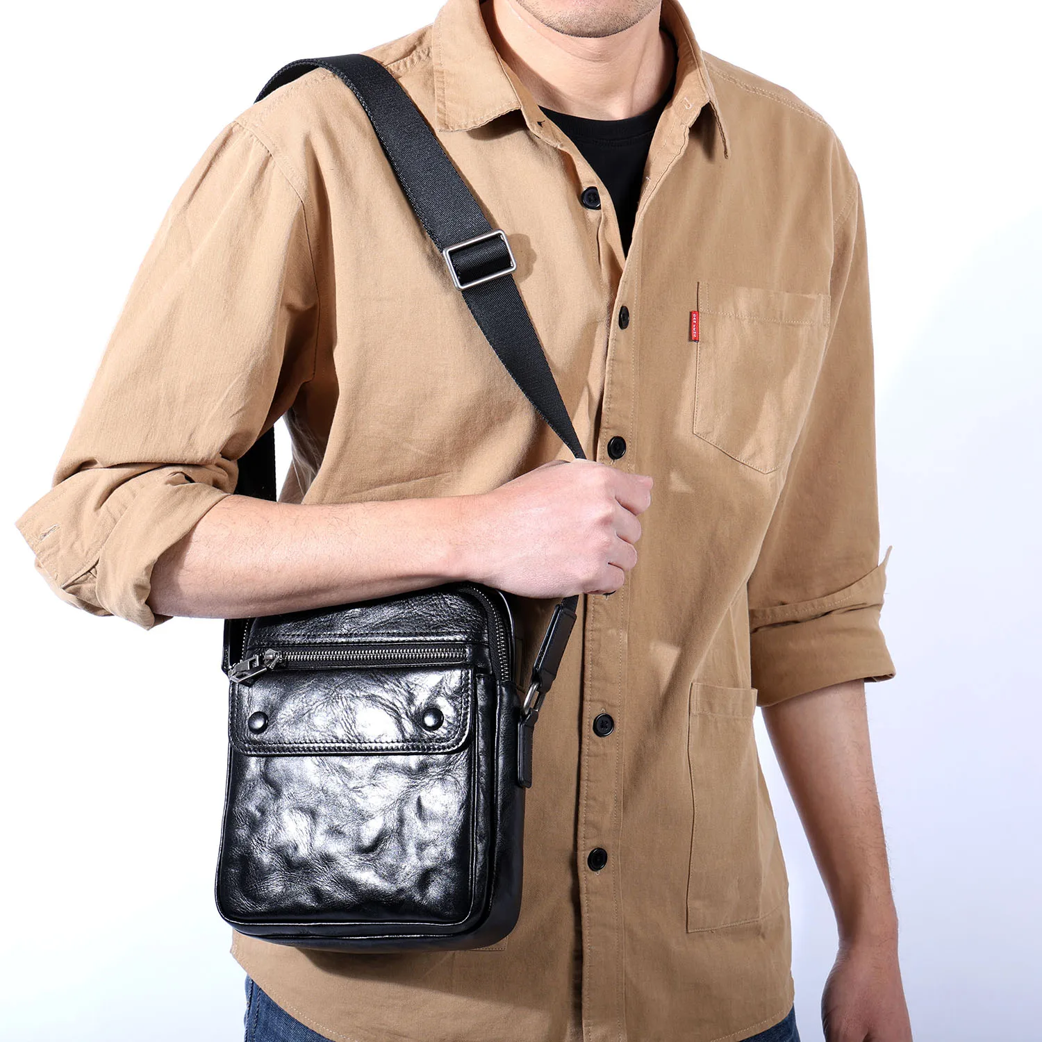 S.WORKER Vollnarbenleder-Umhängetasche für Herren Vintage Echtleder Herrenmode Schultertasche Messenger Bag – Detail 5