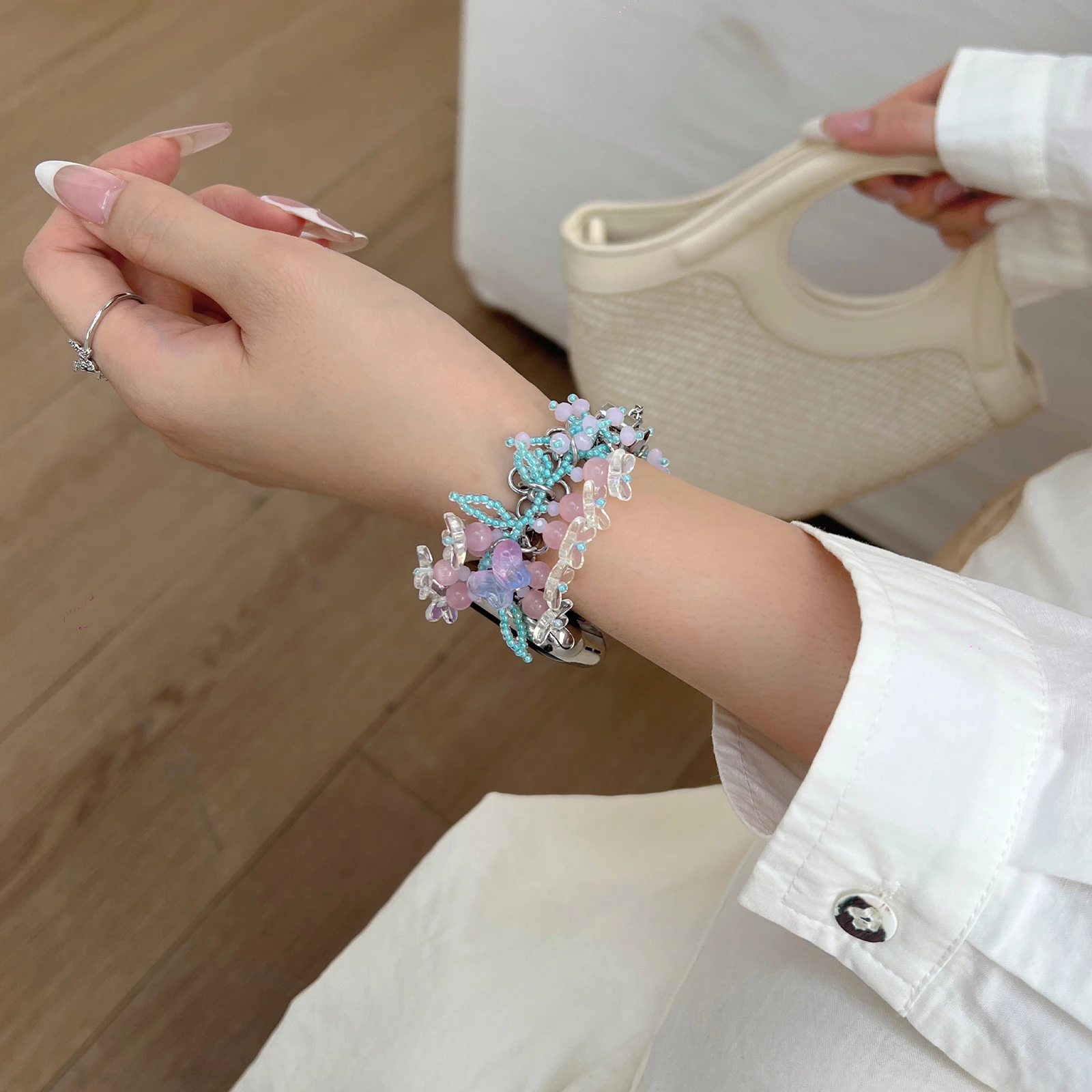 Correa de Metal para Apple Watch Band, pulsera de cuentas de arroz dulce para niñas, Iwatch98765SE Ultra40 41 44 45mm, muñeca ajustable de resina para mujer