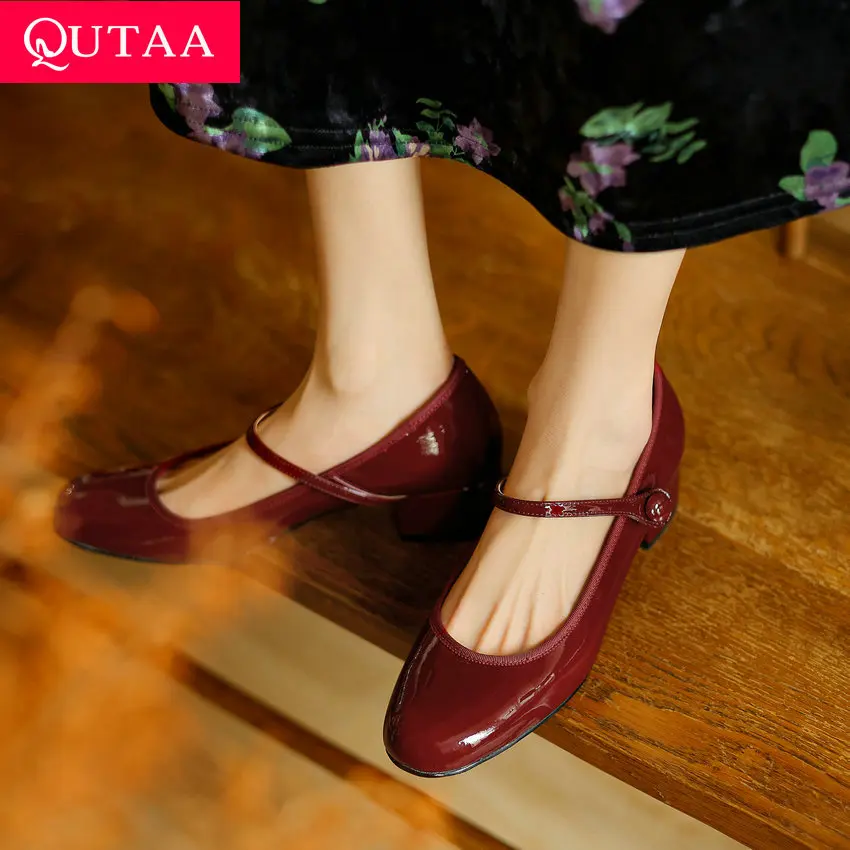 

QUTAA 2024 Women Patent Leather Pumps Party Wedding Shoes Woman Mary Janes Thick Med Heel Buckles Prom Pumps Size 34-40