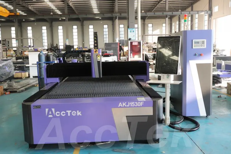 ACCTEK Company 1.0KW 2.0KW 3.0kw Fiber Laser Cutting Machinen Laser Cutter Intelligent Equipment Raycus Source Precise Cutting