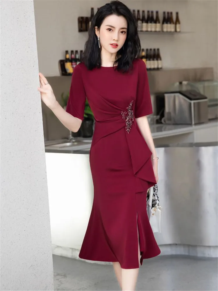 Burgundy Dress Women\'s Clothing Solid Color Beaded Round Neck Slim Mid-length Fishtail Skirt Fashion Evening Gown M117