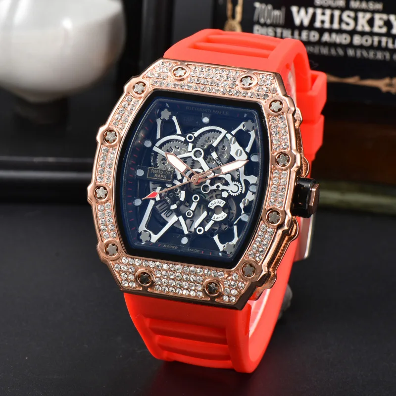 ​2025 Unisex Luxury Quartz Watch Stainless Steel Sapphire Crystal Waterproof 100M Luminous Date Display Casual Style Free