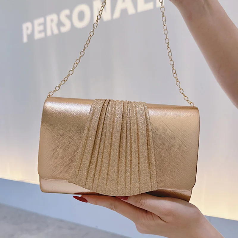 Pochette da sera piccola dorata per donna, borsa da ballo alla moda, borsa a tracolla con tracolla a catena in metallo Femme Cena Bolsa