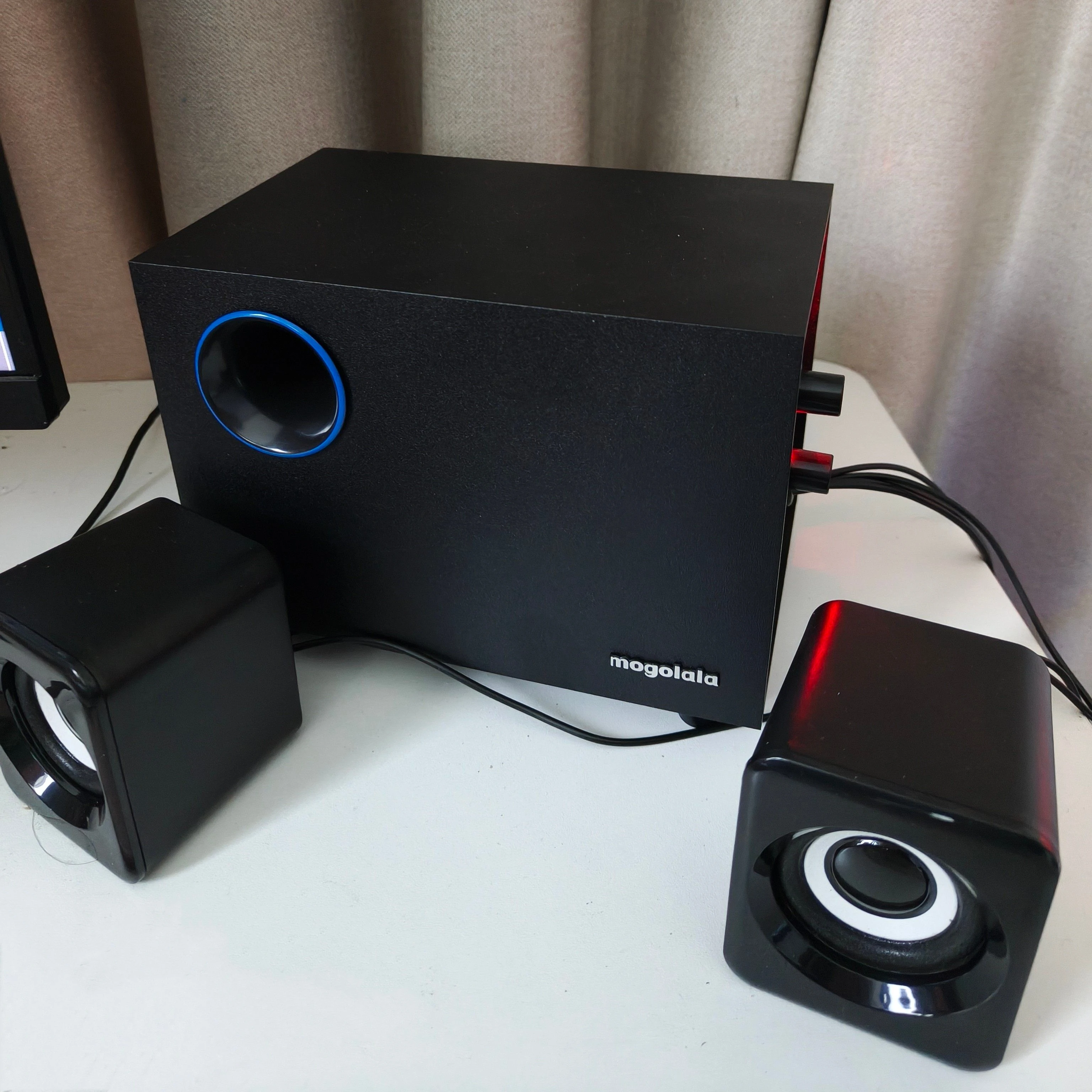 altoparlanti-subwoofer-in-legno-cablati-attivi-21-con-bluetooth-wireless-per-desktop-laptop-pc-e-cellulare
