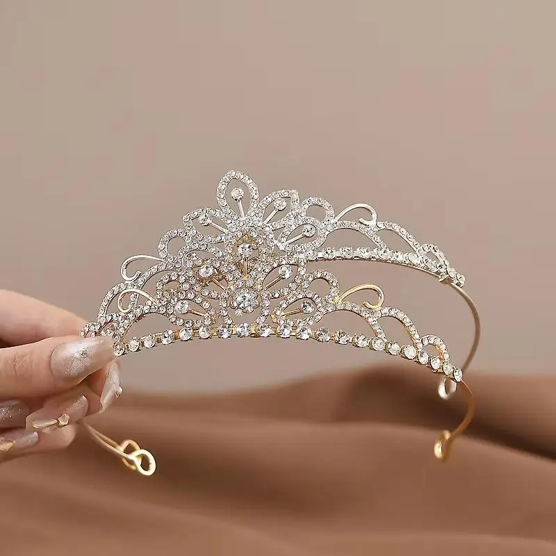 Mädchen-Prinzessinnen-Tiara mit Strass und funkelnden Kristallen für Geburtstage, Hochzeiten und Blumenmädchen-Veranstaltungen – Detail 4