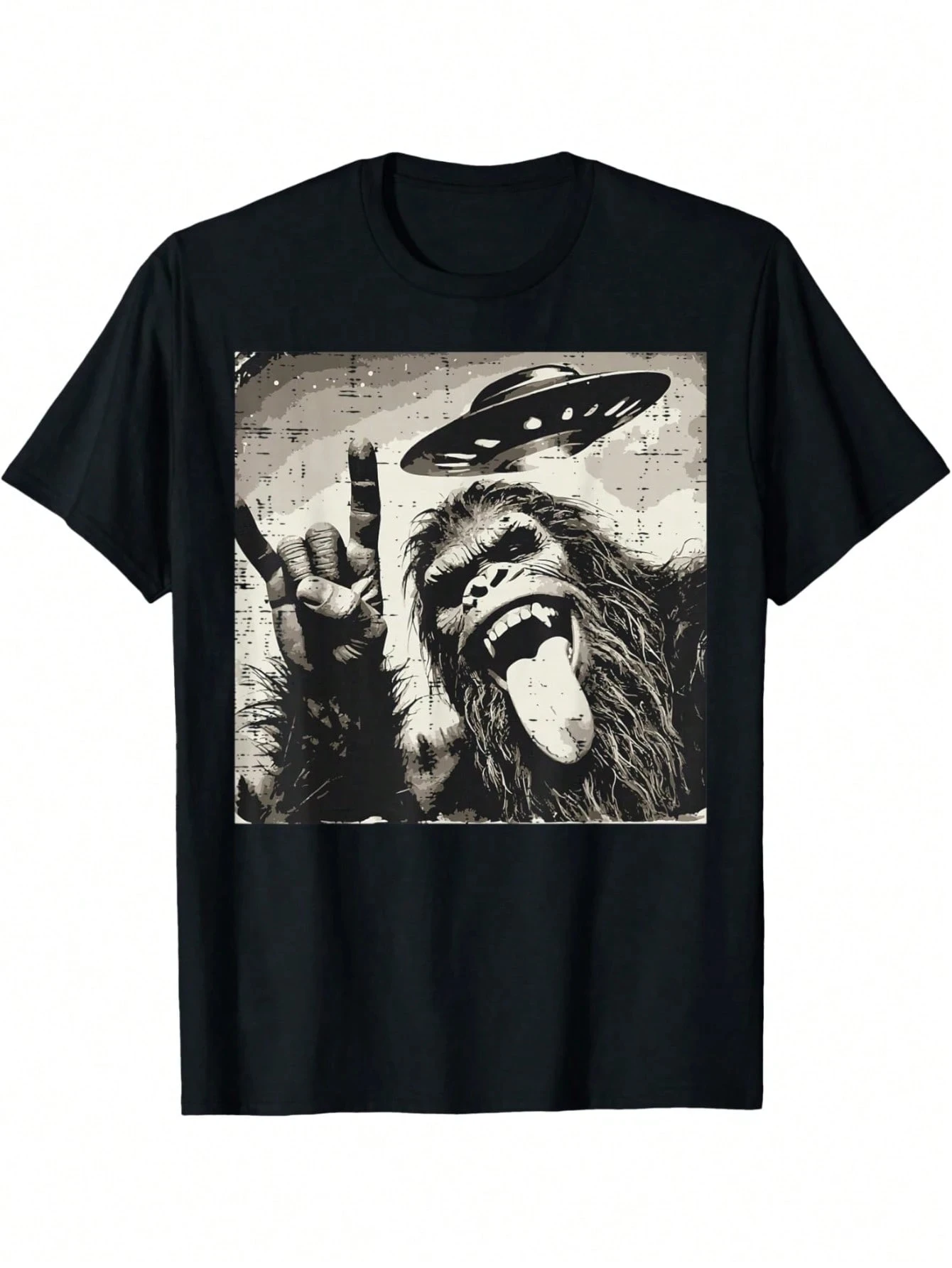 

Neck Short Sleeve T-Shirt Big Foot Selfie With Loch Ness Monste And UFO Aliens Graphic T-Shirt Unisex Graphic T Shirts Cotton