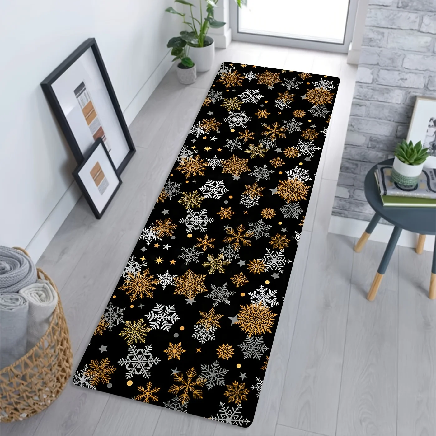 1pc of Premium 100% Polyester Christmas-themed Long Runner Rug with Golden and White Snowflake Pattern, Non-slip and Washable,