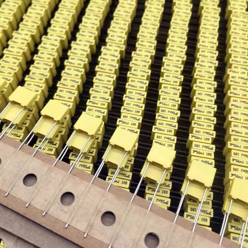 

Новинка! Плёночный конденсатор TPC Thomson 0.056 мкФ 56 нФ 563 63В 100В 56 нДж 5 мм