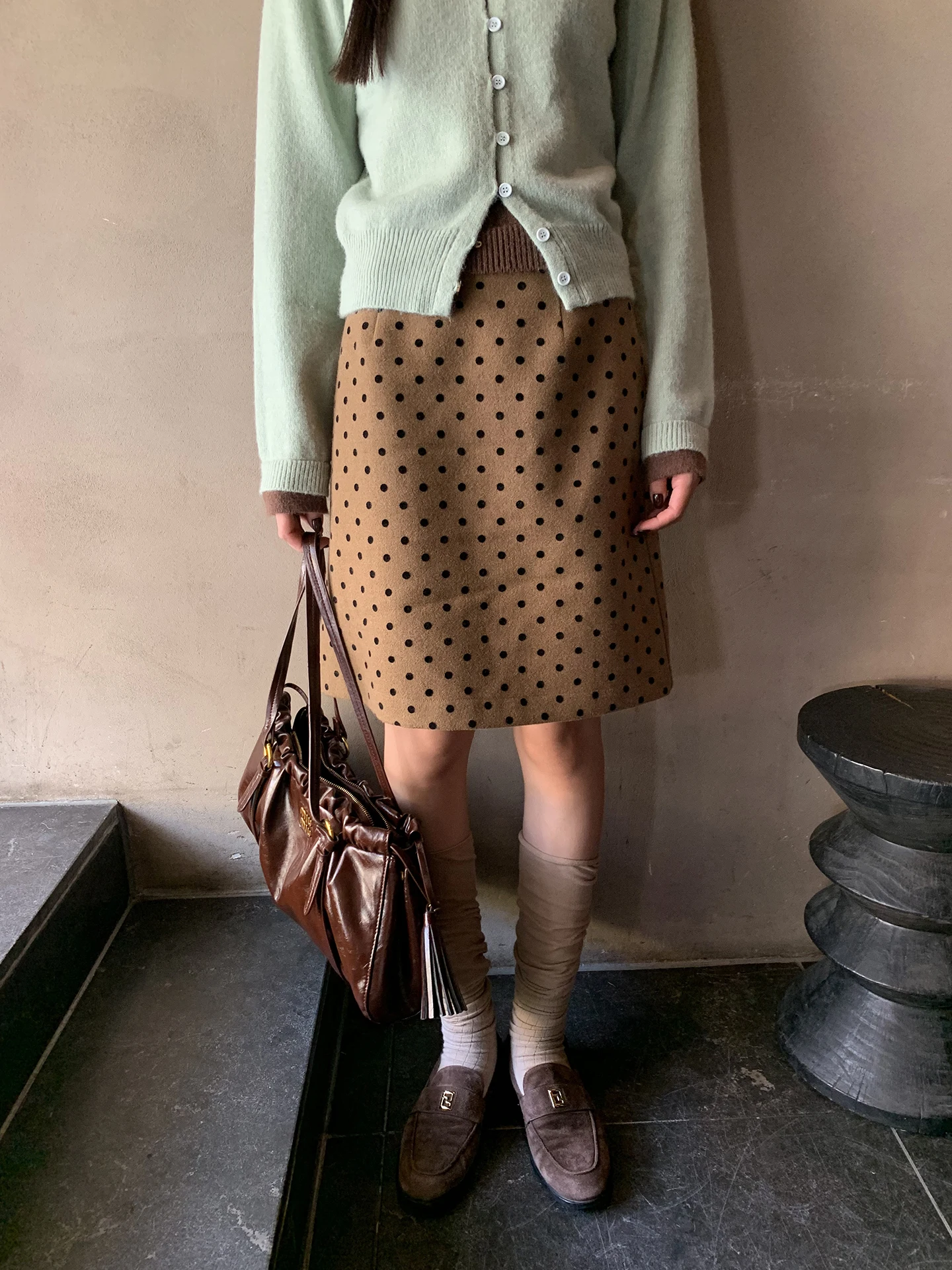 

Red ulari A-Line Skirt Women's Autumn Winter 2025 New Coffee Color Polka Dot Woolen Wrap around ort Skirt