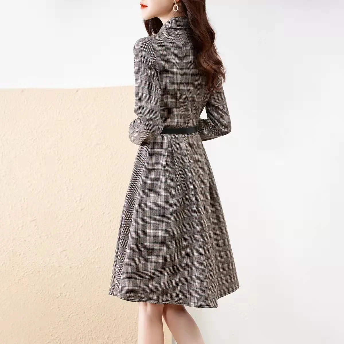 Spring Autumn New Fashion Gingham Women Temperament Polo Single Breasted Long Sleeve Slim Midi Dress Exquisite Office Lady Dress