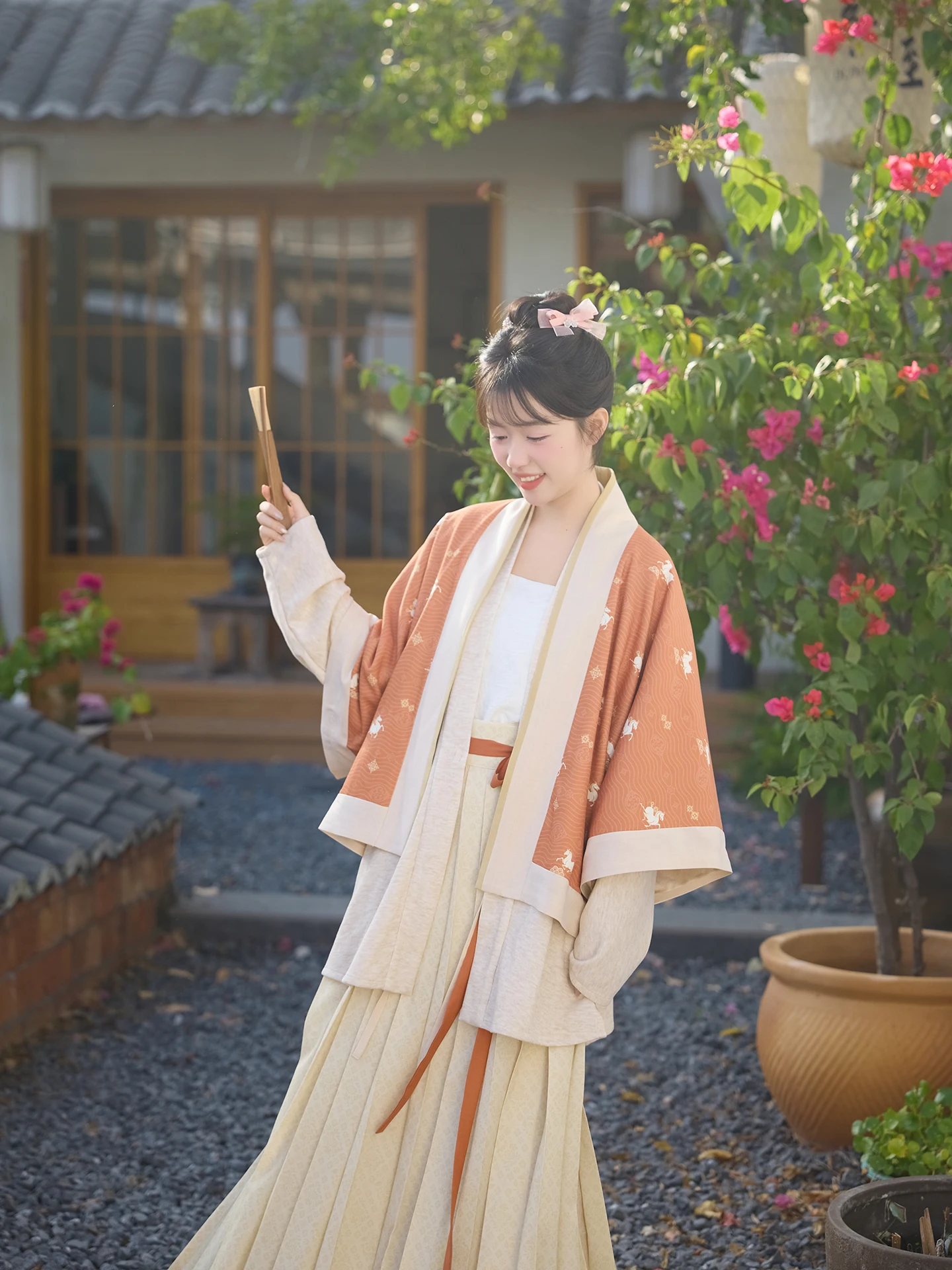 

Зимний комплект Ханьфу 2025 с плиссированной юбкой и вязаными чулками для женщин: традиционный китайский костюмный ансамбль