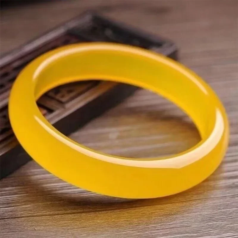 

Quartzite jade yellow bracelet, ice topaz bracelet, women's yellow jade oil yellow women's jade bracelet.