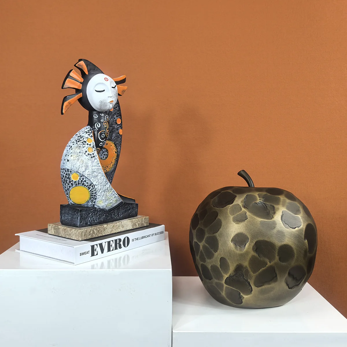 Cross-border new products Resin handicrafts Ornament Model room B & B hotel Study layer shelf Home decoration handicrafts