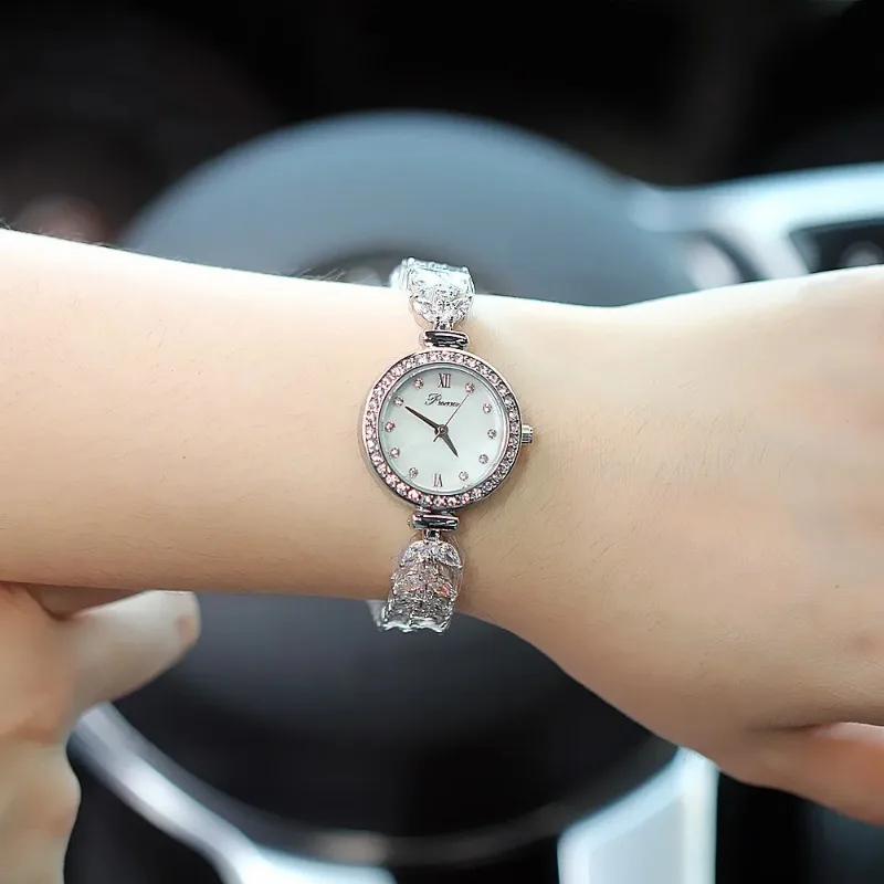 Luxury Fashion Mermaid Bone Quartz Diamond Ladies Watch for Women Watches Women Simple Waterproof Clock Bracelet Chains Reloj