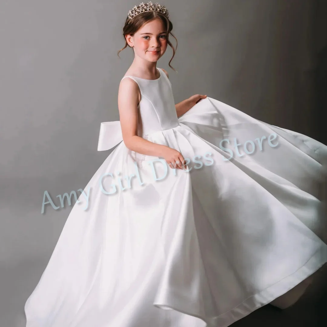 

Elegant Simple Flower Girl Dress For Wedding Satin Backless Floor Length With Bow Kids Bridesmaid First Communion Banquet Gown