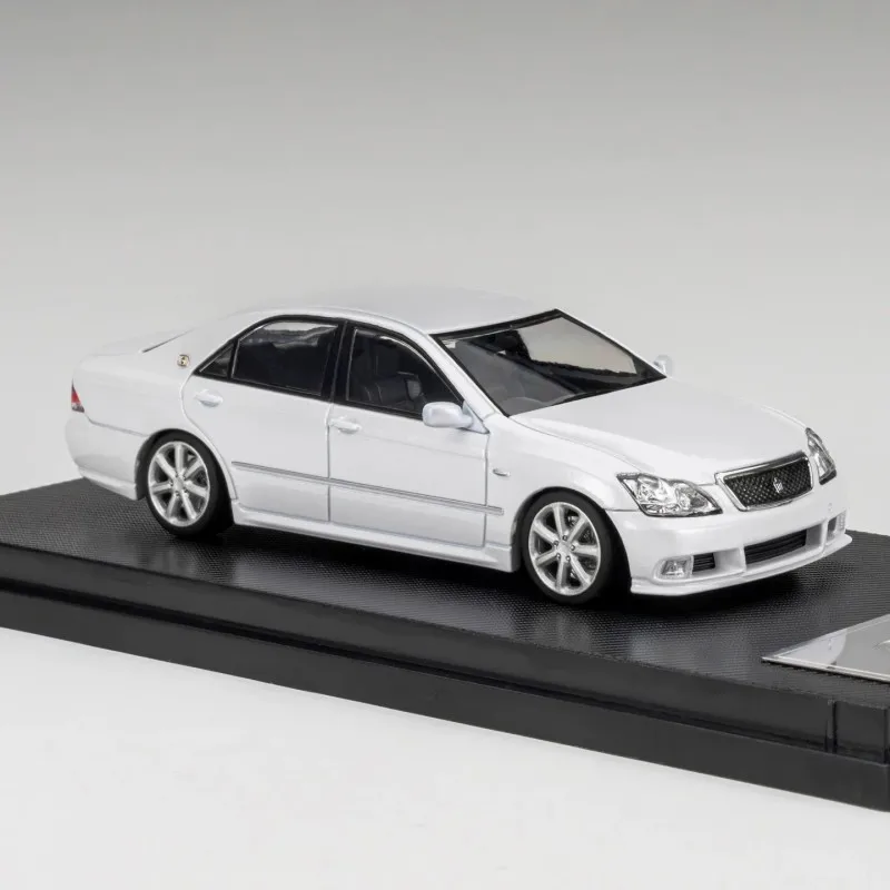Micro Turbo 1:64 Toyota Crown Athlete S180 Diecast Model Car