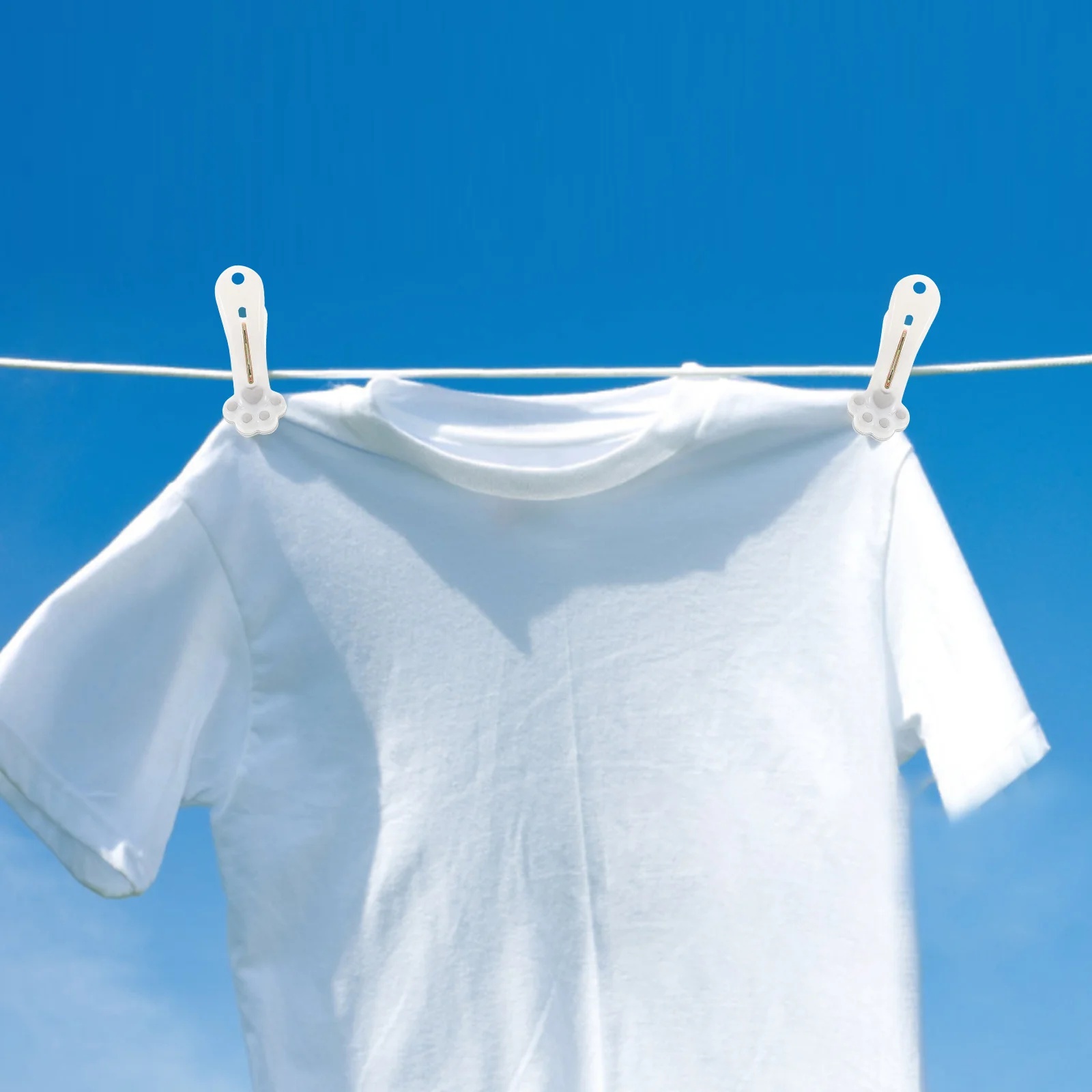 

12Pcs Plastic Clothespins Medium Size Cute Cat Paw Pattern Clips Heavy Duty Laundry Clothes Pins Indoor Outdoor Drying