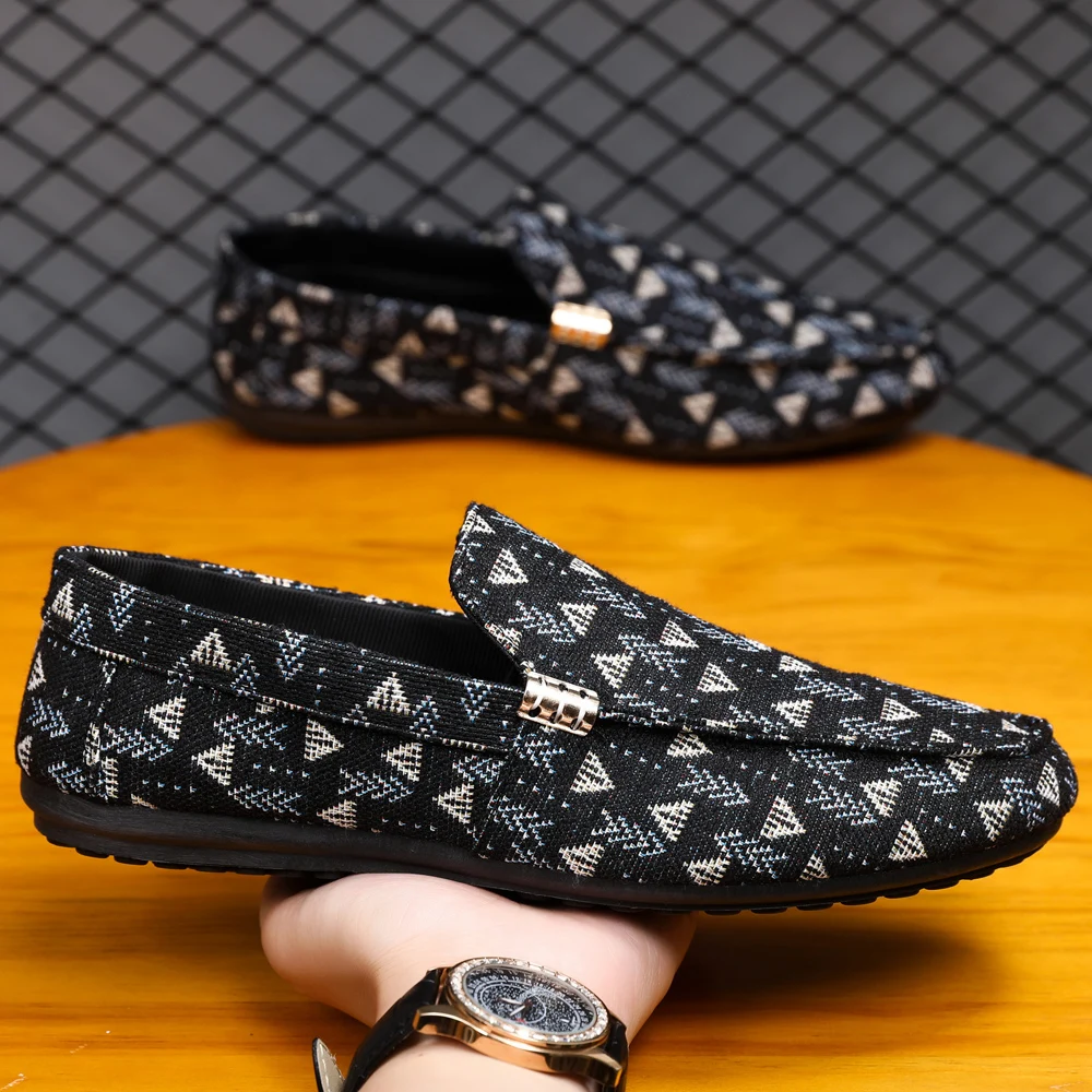 Man Moccasins Pluse Size 45 46 Penny Loafers Men Casual Shoes Lightweight Slip On Men's Flats Fashion Male Driving Shoes 2025