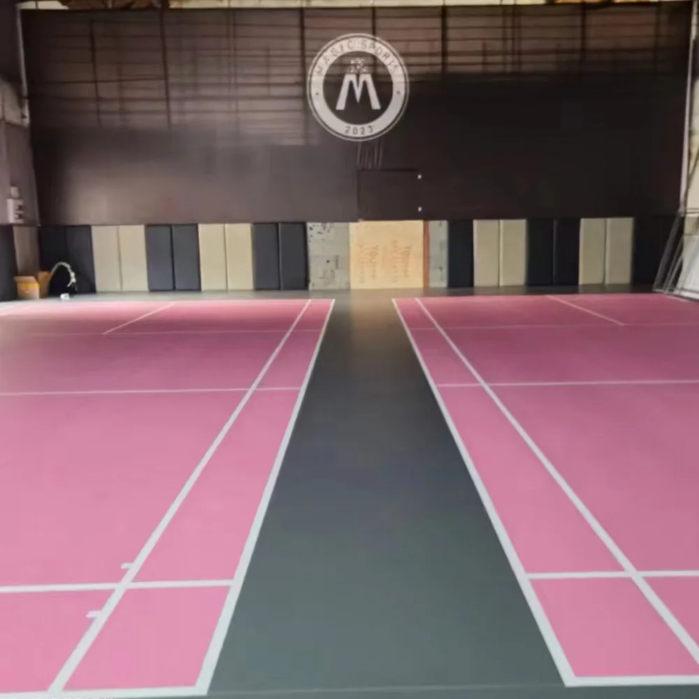 Beable PVC Indoor Professional Badminton Court Sports Vinyl Flooring 4.5mm 5.0mm Red Color PVC Vinyl Floor With Logo White Lines