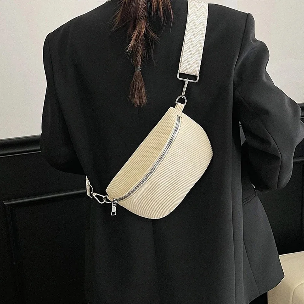 حقيبة خصر سروال قصير عصرية متعددة الجيوب وسحاب حقيبة صدر للرجال بحزام جيتار عريض حقائب كروس في الهواء الطلق